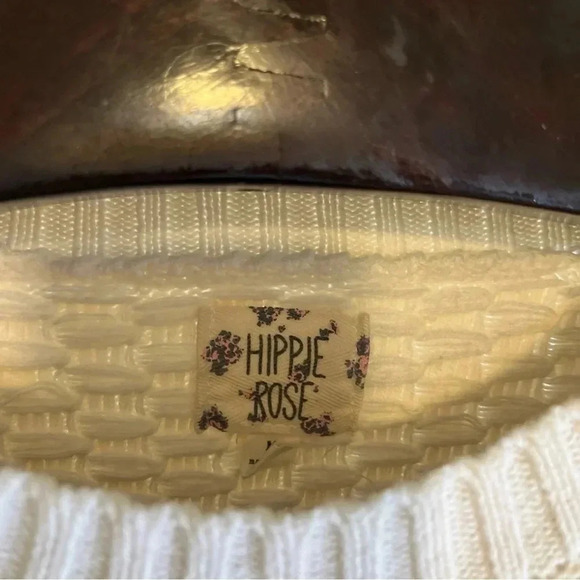 Hippie rose women’s size medium long sleeve Beige Sweater - Picture 3 of 6